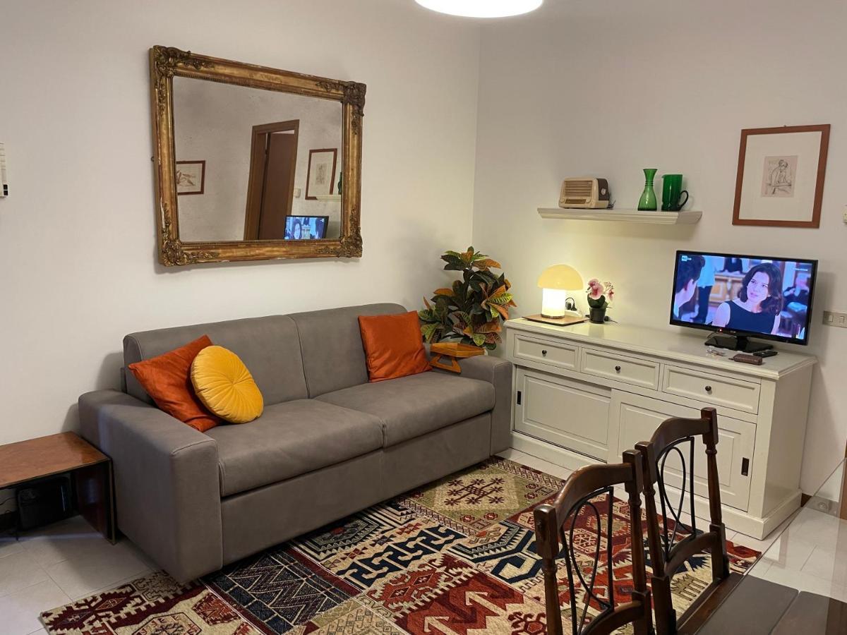 Accademia Family Apartment แบร์กาโม ภายนอก รูปภาพ