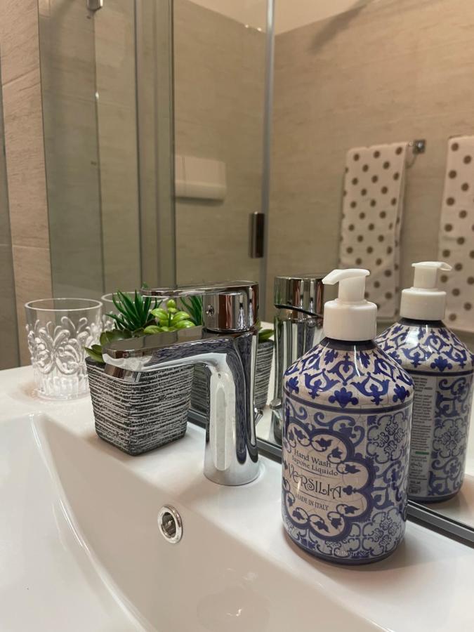 Accademia Family Apartment แบร์กาโม ภายนอก รูปภาพ