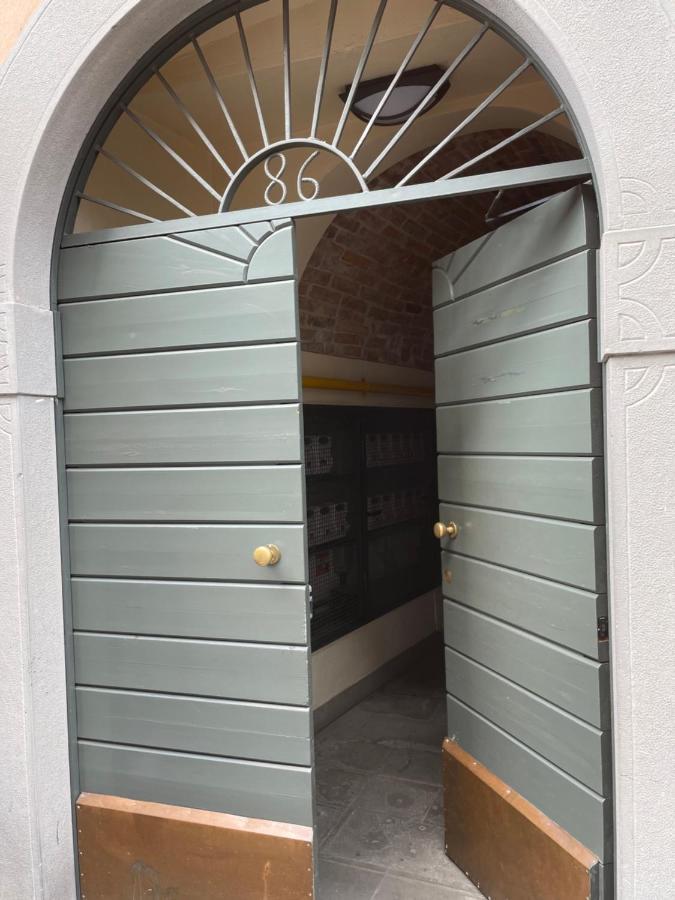 Accademia Family Apartment แบร์กาโม ภายนอก รูปภาพ