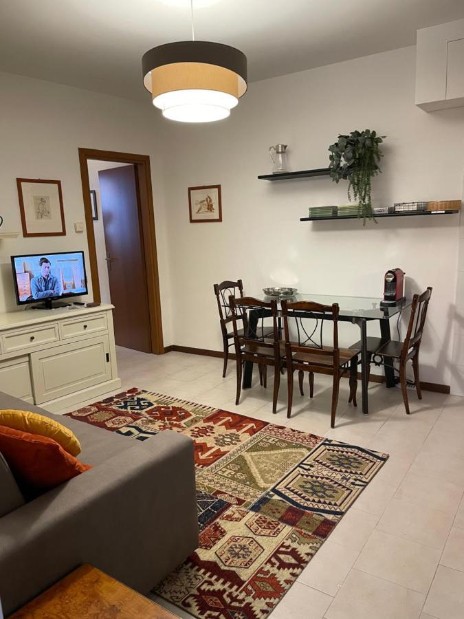 Accademia Family Apartment แบร์กาโม ภายนอก รูปภาพ